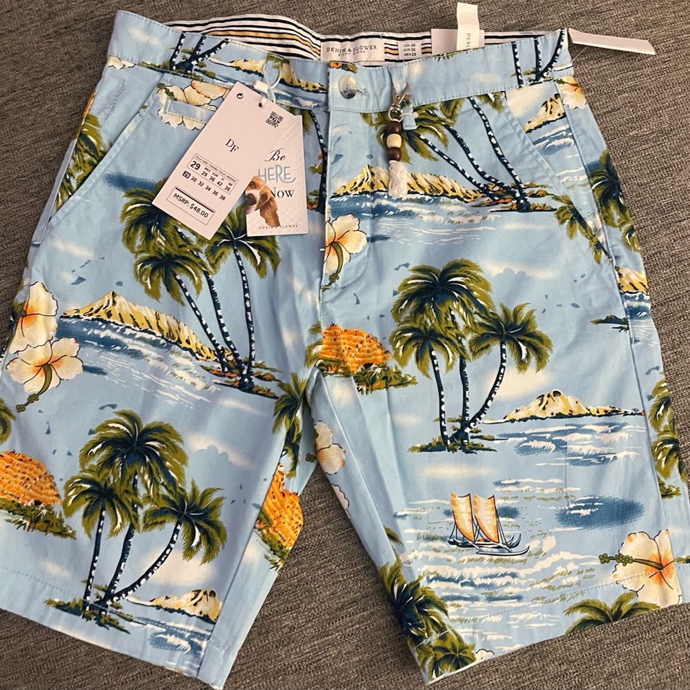 Tropical shorts